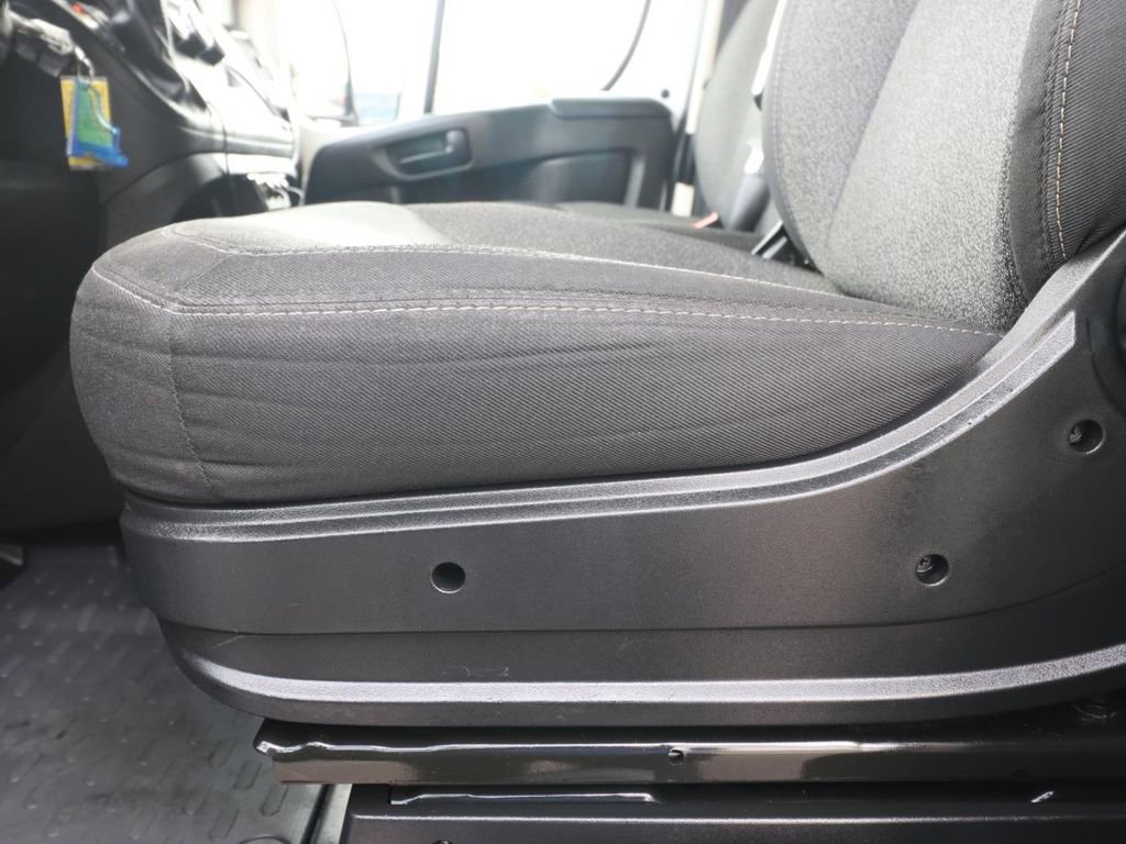 Used 2021 RAM ProMaster 2500 w/ Convenience Group image 17