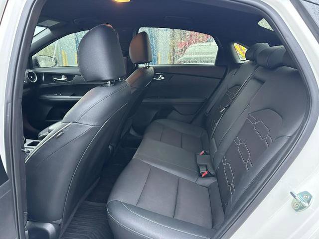 Used 2024 Kia Forte GT-Line image 9