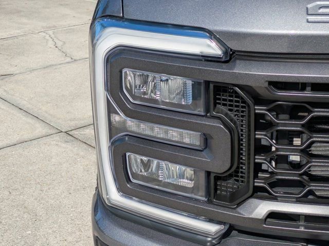 Certified 2023 Ford F250 Lariat w/ Sport Appearance Package image 10