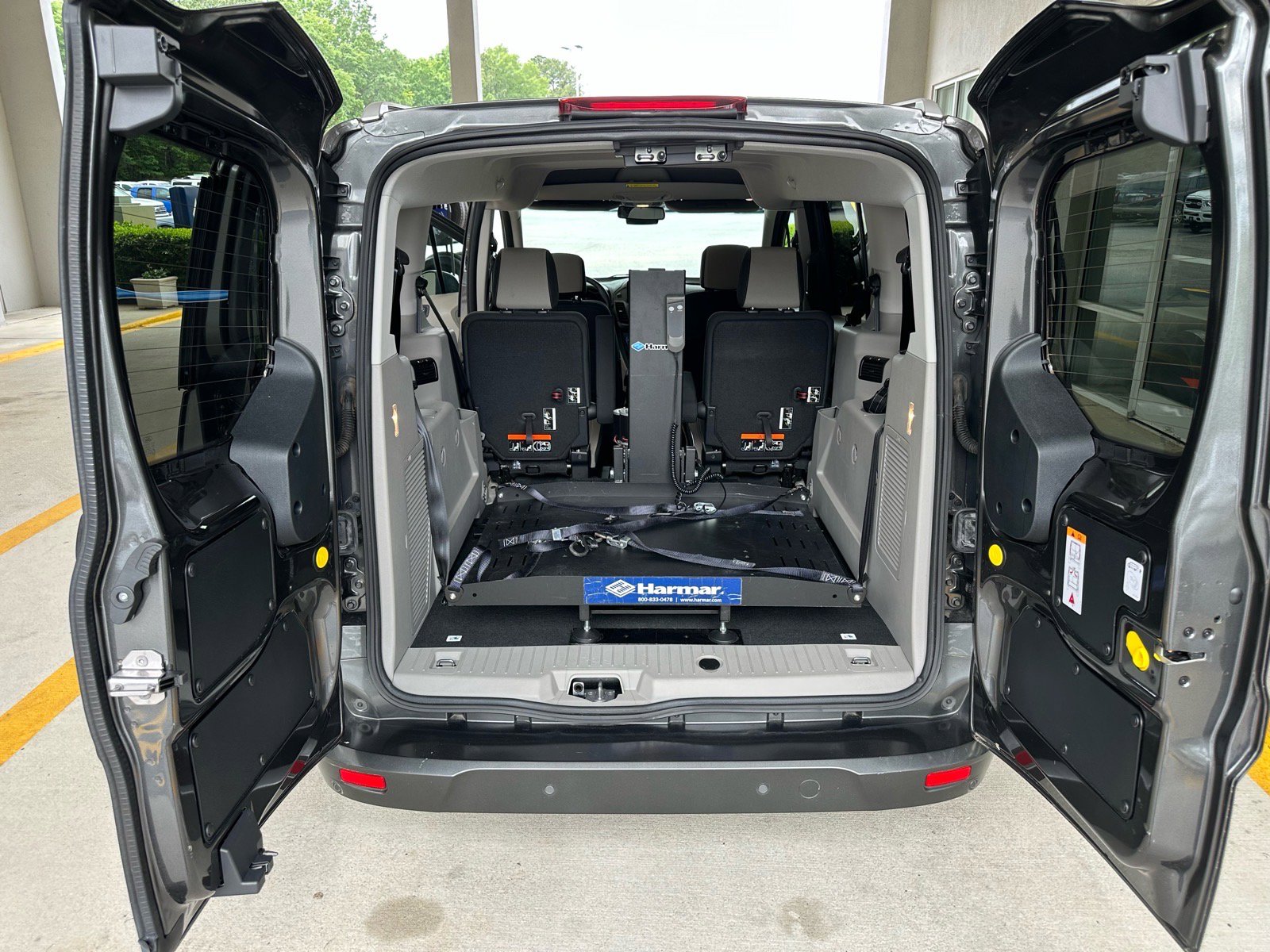 Certified 2019 Ford Transit Connect XLT FWD image 21