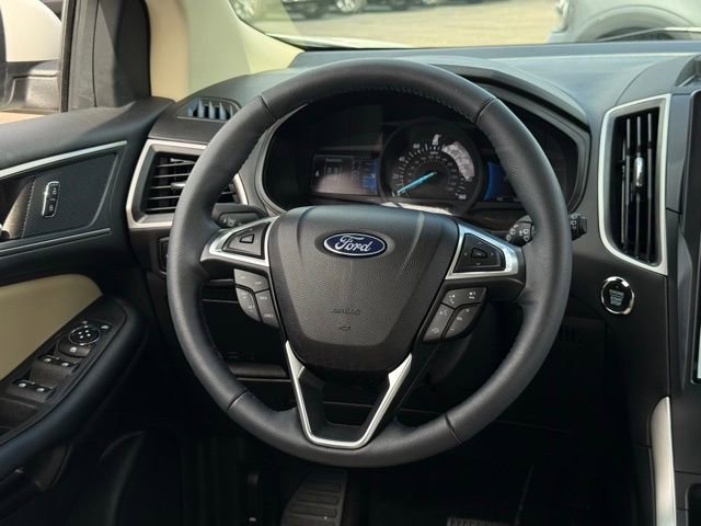 Certified 2023 Ford Edge SEL w/ Convenience Package AWD/4WD image 6