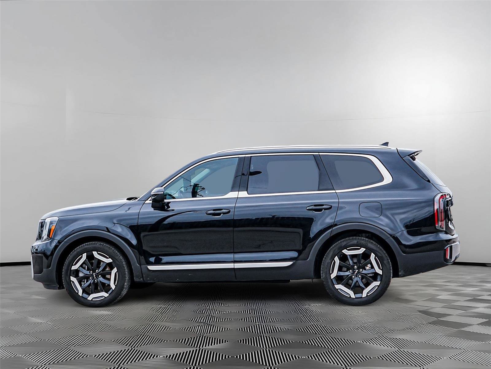 Used 2025 Kia Telluride EX AWD/4WD image 7