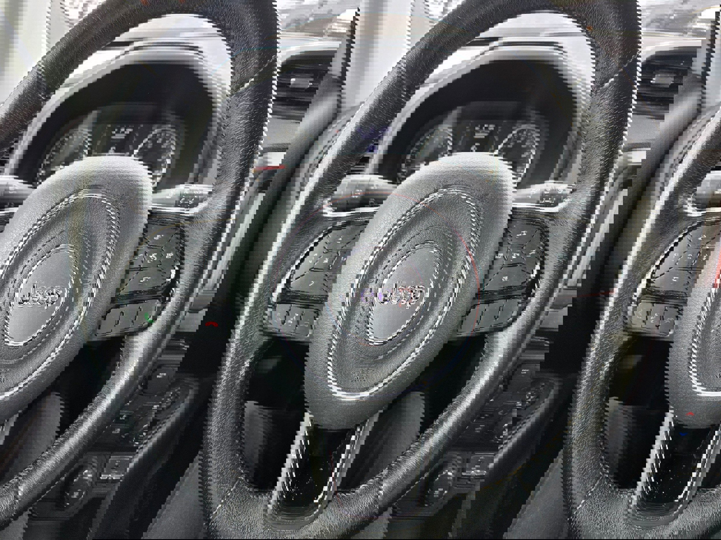 Used 2018 Jeep Renegade Altitude image 7