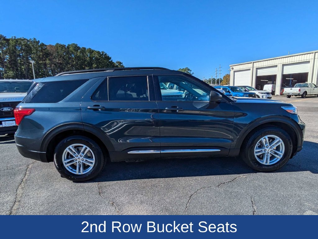 Certified 2022 Ford Explorer XLT w/ Equipment Group 202A RWD image 3