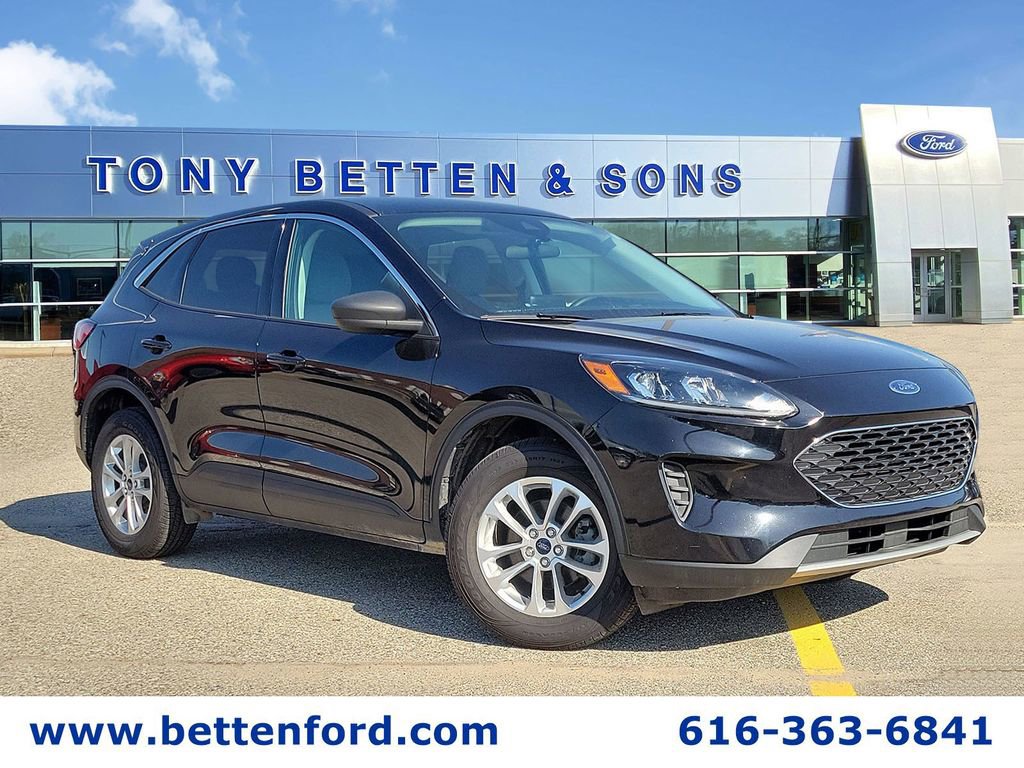 Certified 2022 Ford Escape SE w/ Convenience Package