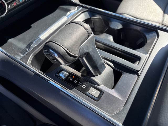 Certified 2025 Ford F150 Lariat w/ Equipment Group 501A Mid image 31