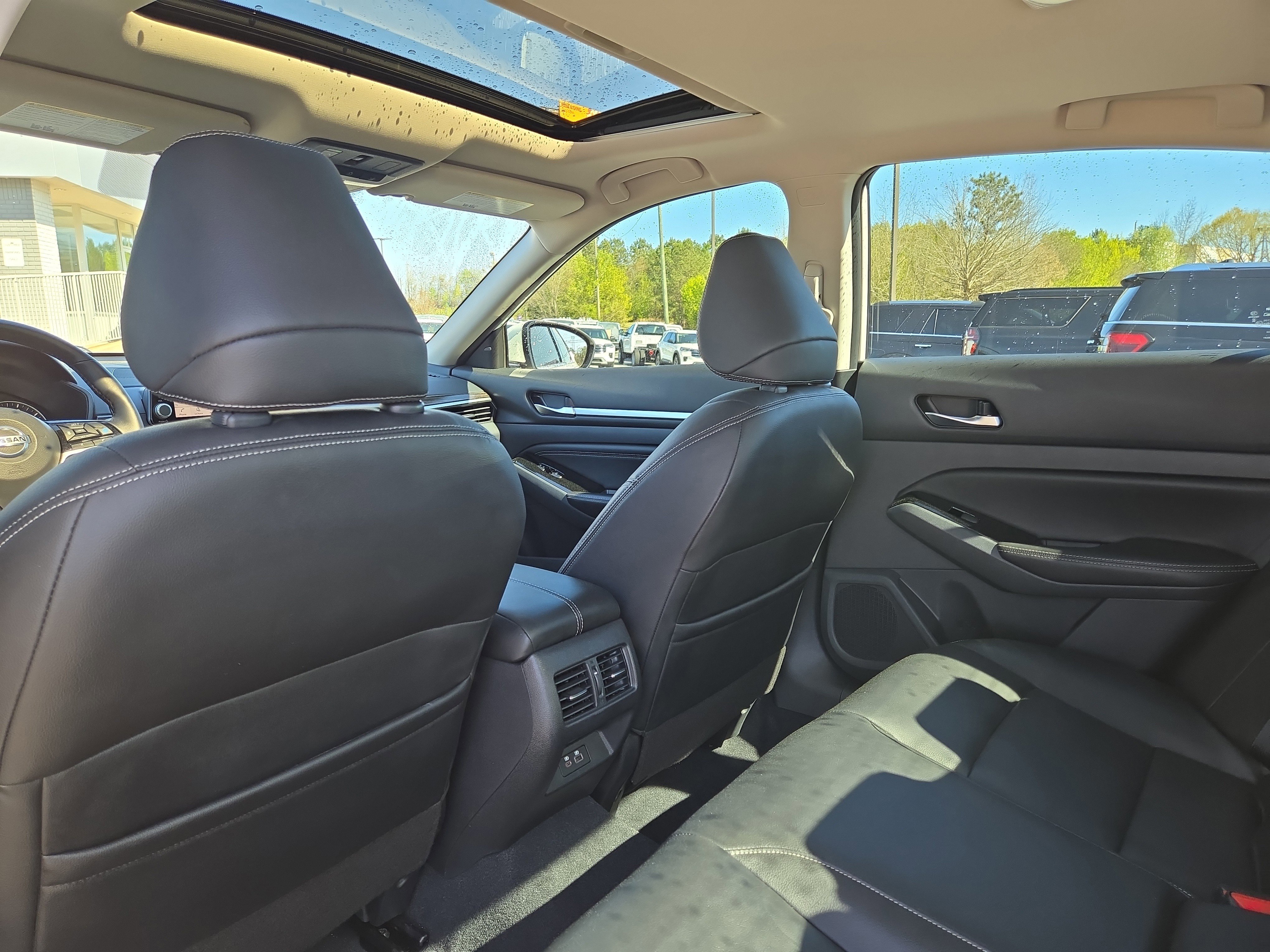 Used 2021 Nissan Altima 2.5 Platinum image 14