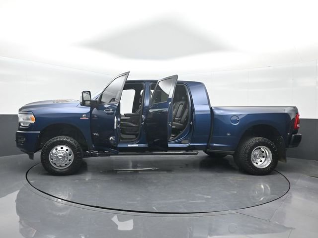 Used 2023 RAM 3500 Laramie image 28
