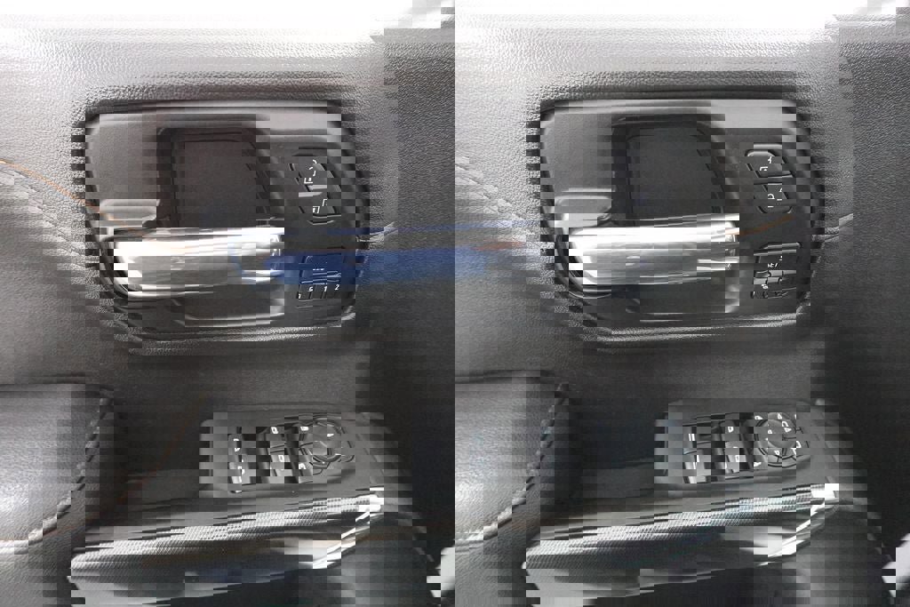 Used 2021 GMC Sierra 1500 AT4 image 9