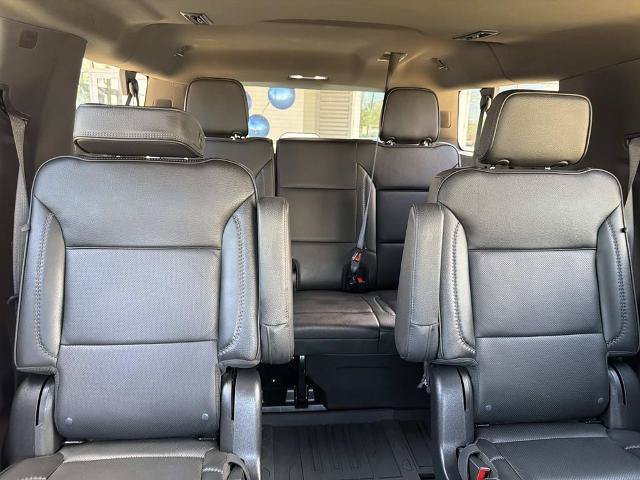 Used 2023 GMC Yukon XL Denali RWD image 13
