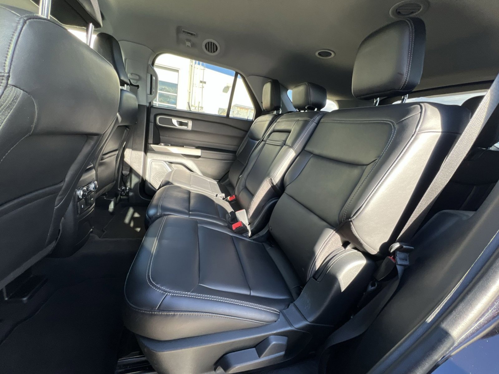 Certified 2022 Ford Explorer XLT w/ Equipment Group 202A image 23