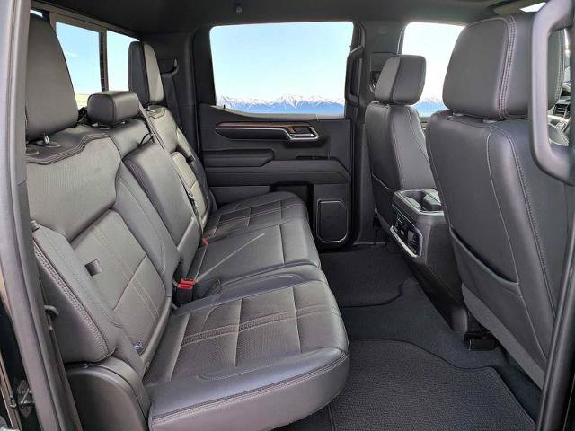 Used 2022 Chevrolet Silverado 1500 High Country w/ Z71 Off-Road Package AWD/4WD image 18