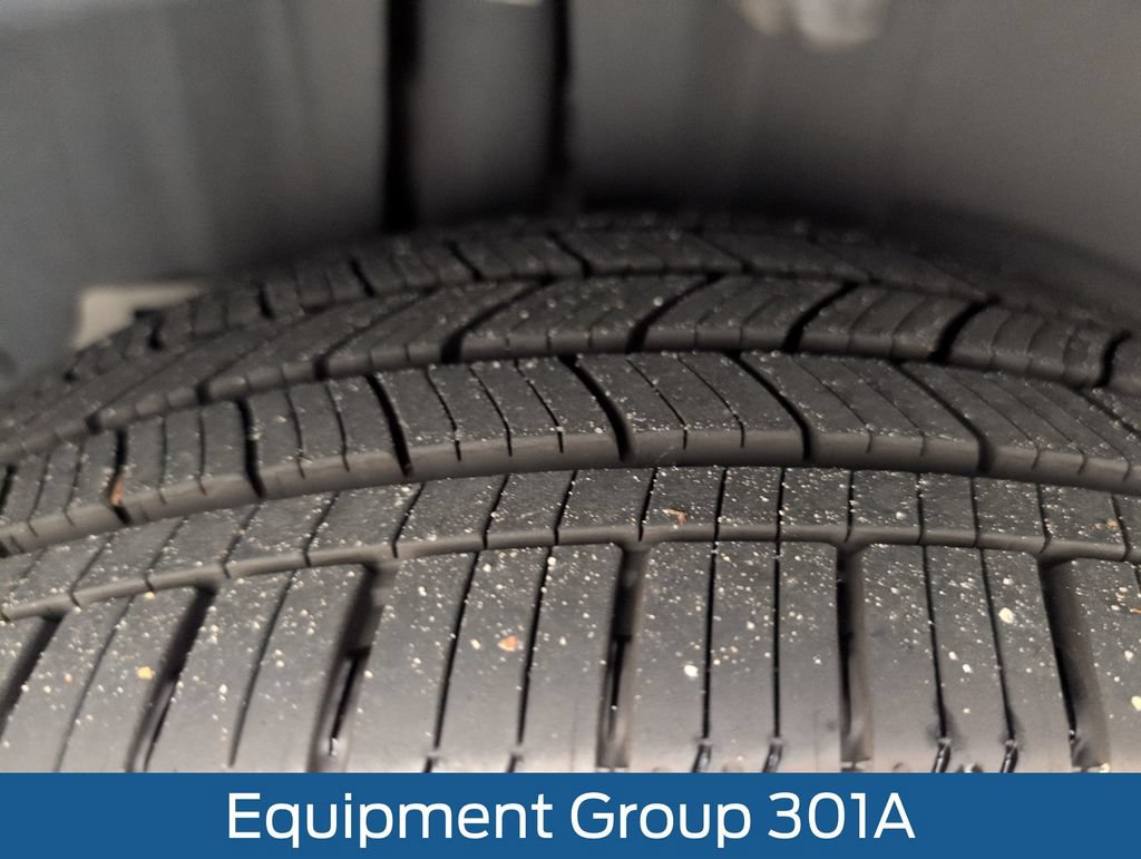 Certified 2017 Ford Explorer Limited w/ Equipment Group 301A FWD image 22