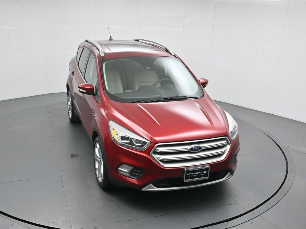 Certified 2019 Ford Escape Titanium image 4