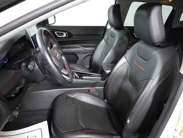 Used 2022 Jeep Compass Trailhawk w/ Trailhawk Elite Group image 8
