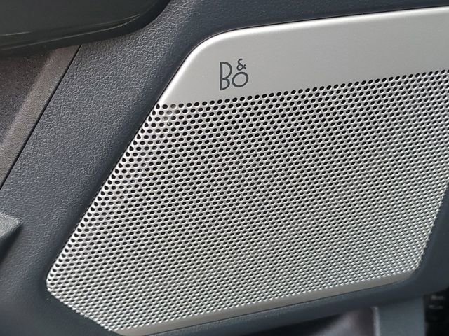 Certified 2023 Ford F150 Lariat w/ Equipment Group 502A High image 12