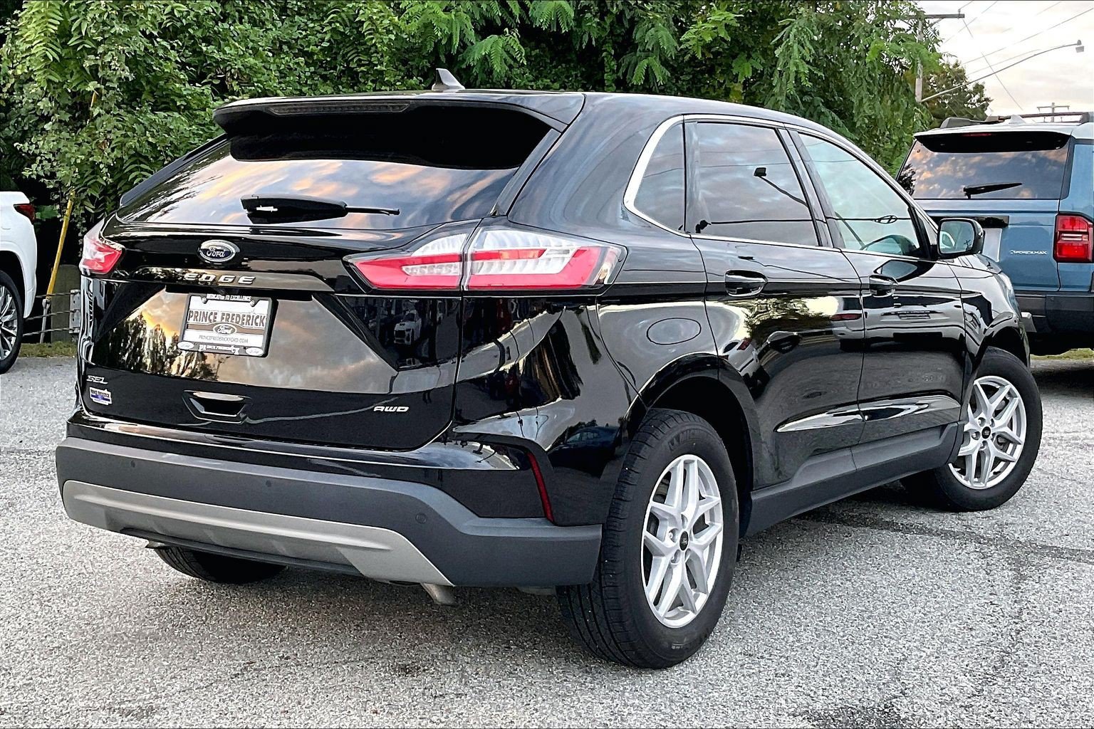 Certified 2024 Ford Edge SEL w/ Convenience Package AWD/4WD image 13