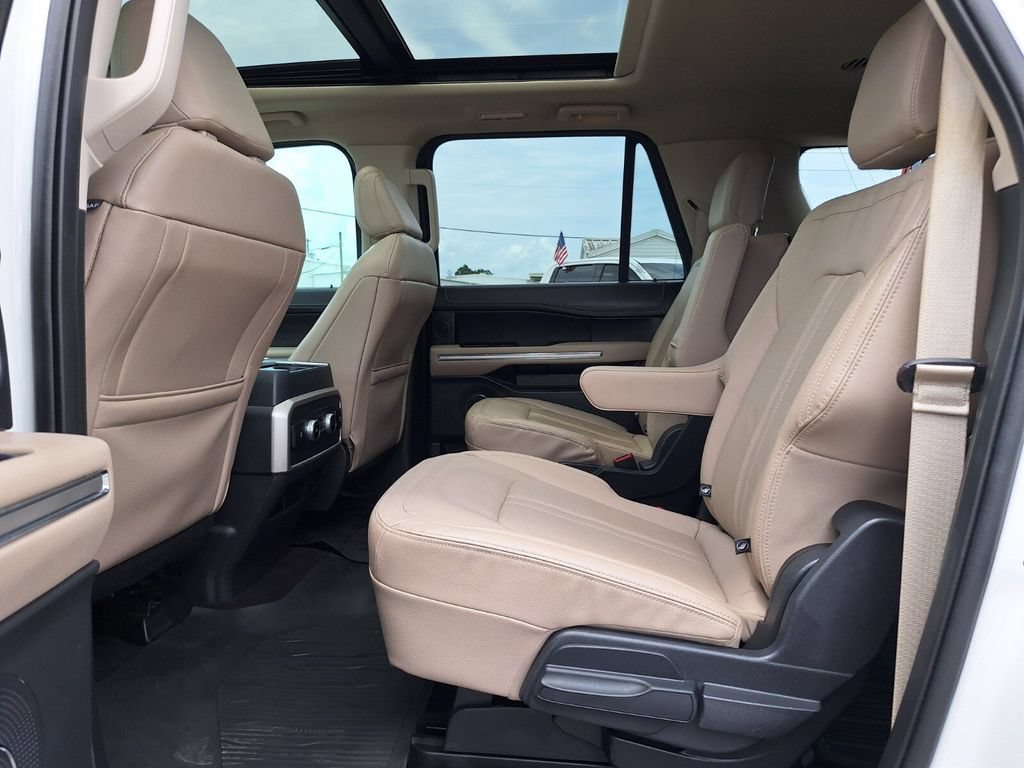 Certified 2022 Ford Expedition Max Limited RWD image 12