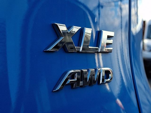 Used 2019 Toyota RAV4 XLE w/ All Weather Liner Package image 30