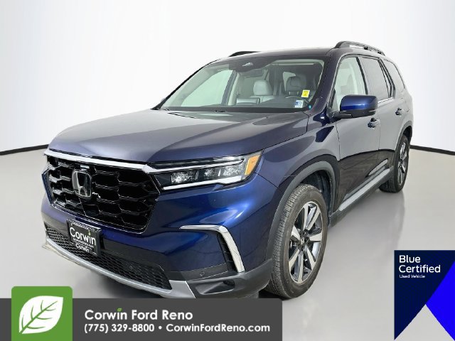 Used 2025 Honda Pilot Touring image 3