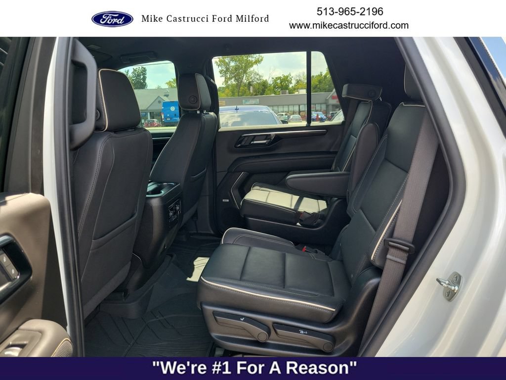 Used 2025 Chevrolet Tahoe Premier AWD/4WD image 23