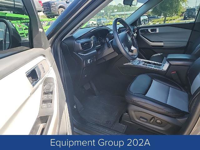 Certified 2022 Ford Explorer XLT w/ Equipment Group 202A RWD image 16