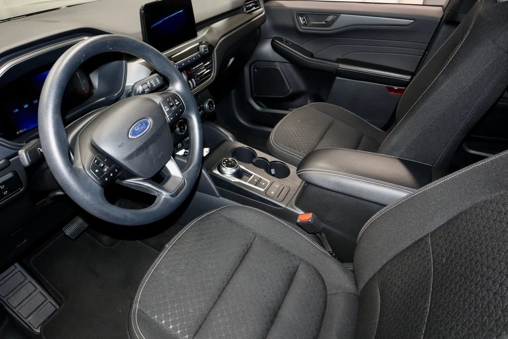 Certified 2025 Ford Escape Active AWD/4WD image 22