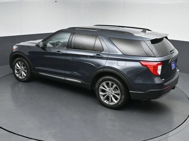 Certified 2022 Ford Explorer XLT w/ Equipment Group 202A AWD/4WD image 50