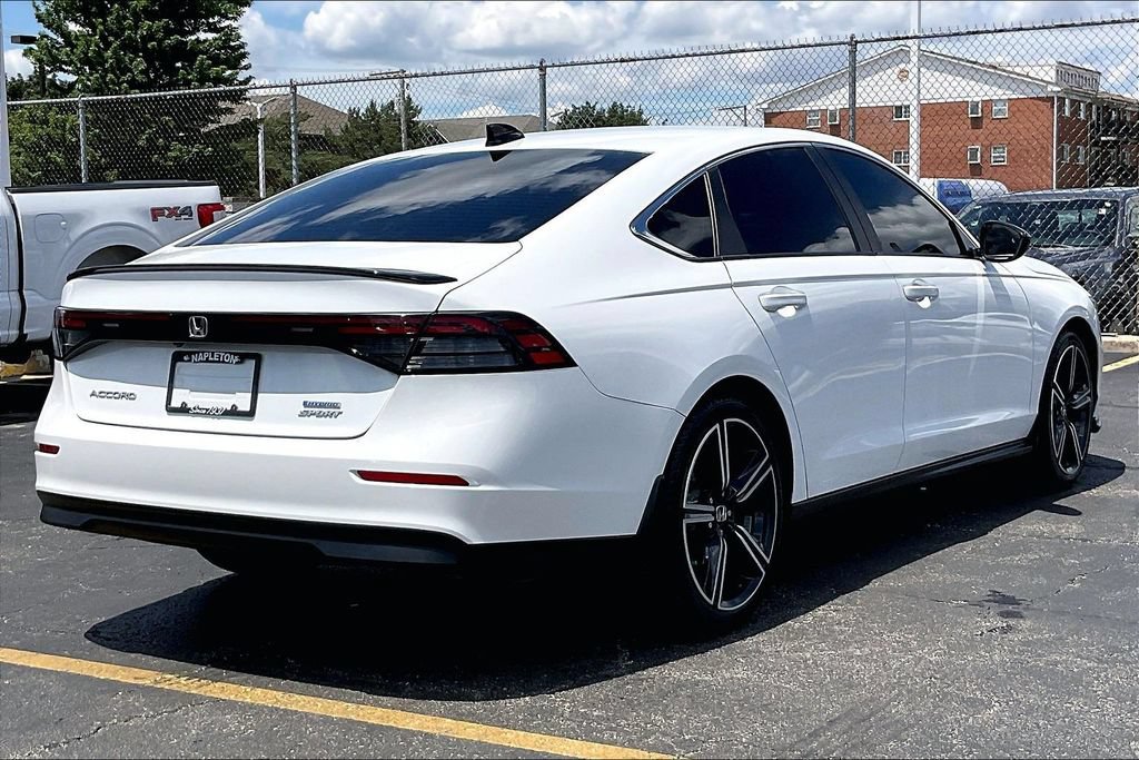 Used 2023 Honda Accord Sport image 12