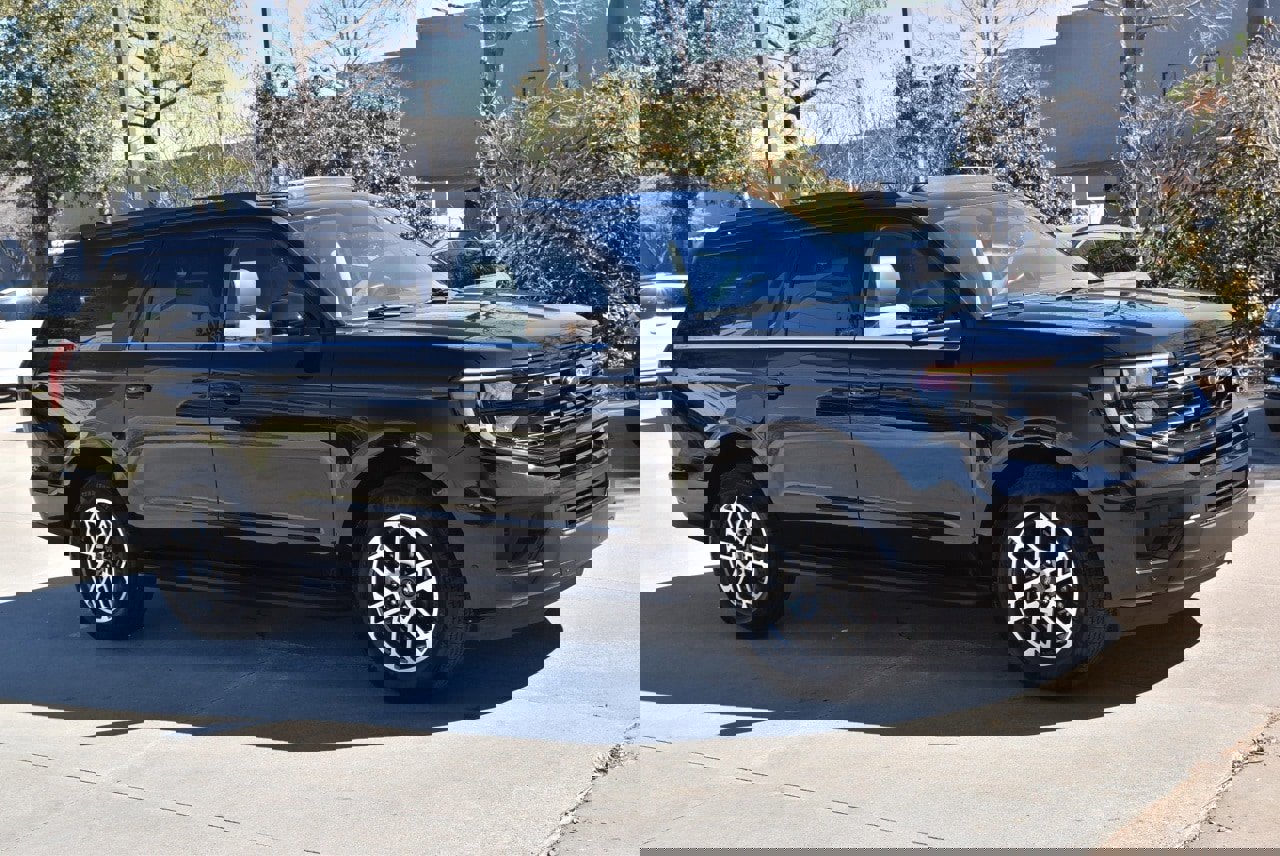 Certified 2025 Ford Expedition Max Active image 5