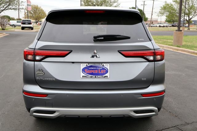 Used 2024 Mitsubishi Outlander SE image 15