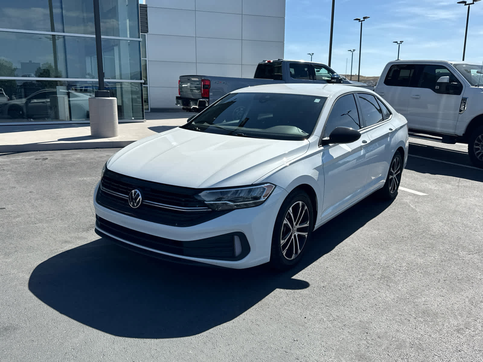 Used 2023 Volkswagen Jetta Sport FWD image 2