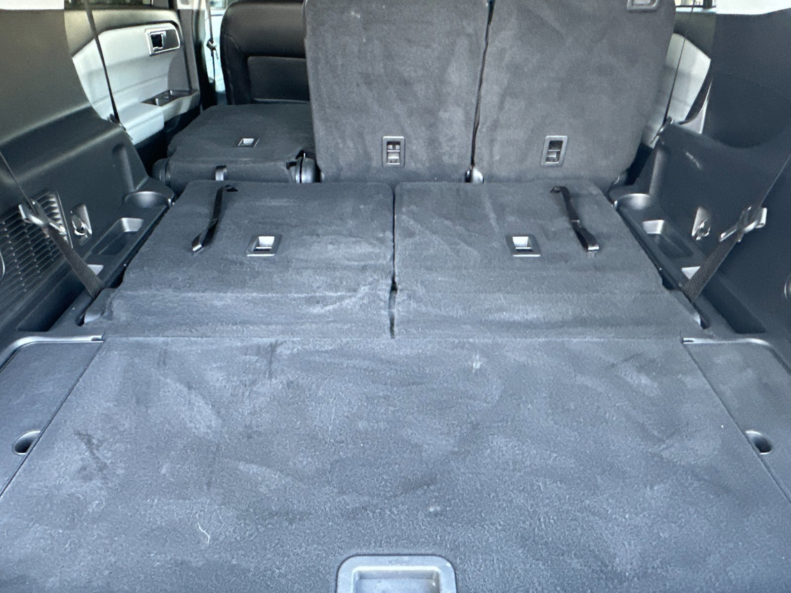 Certified 2022 Ford Explorer XLT w/ Equipment Group 202A image 17