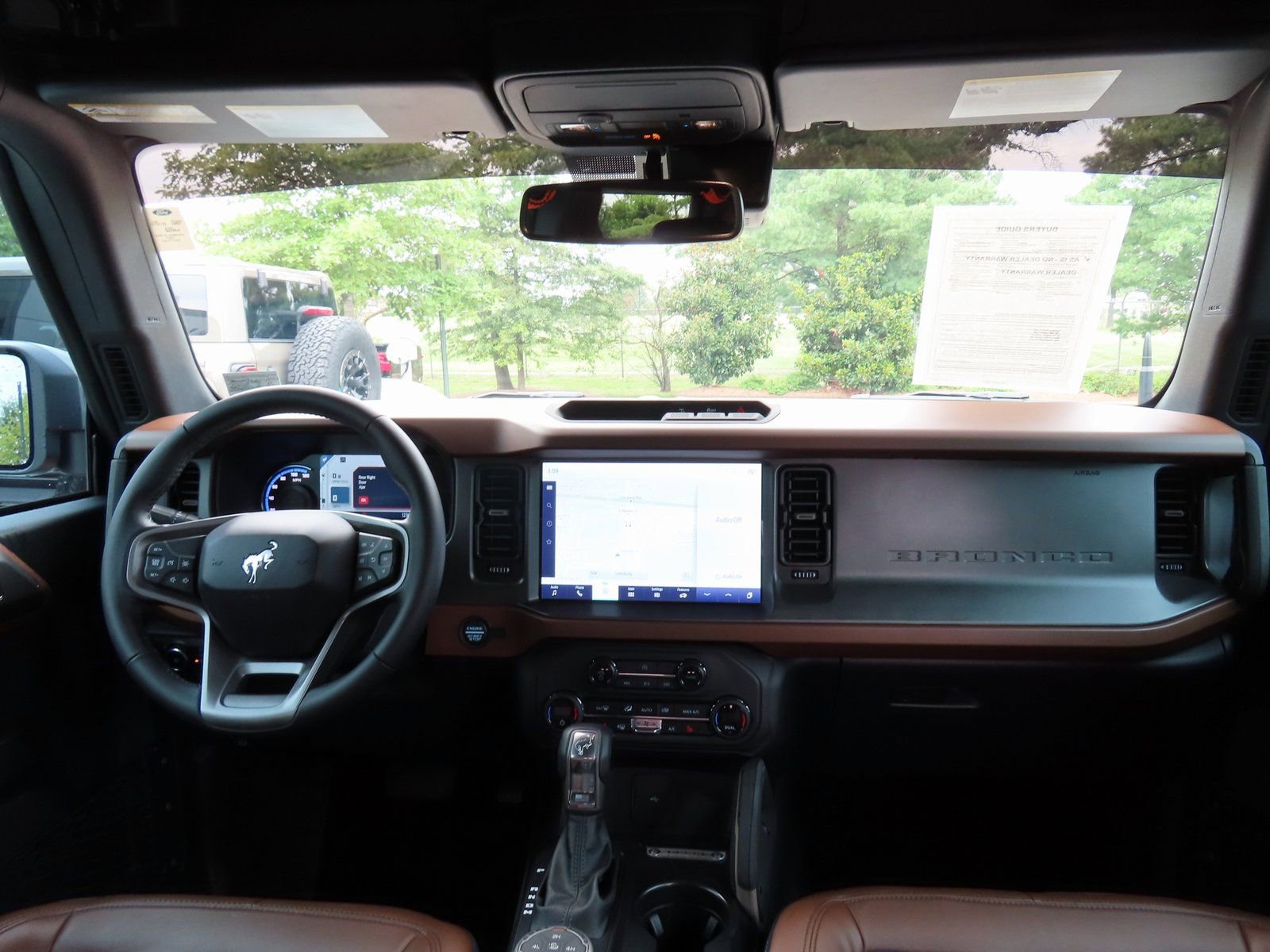 Certified 2024 Ford Bronco Outer Banks image 13