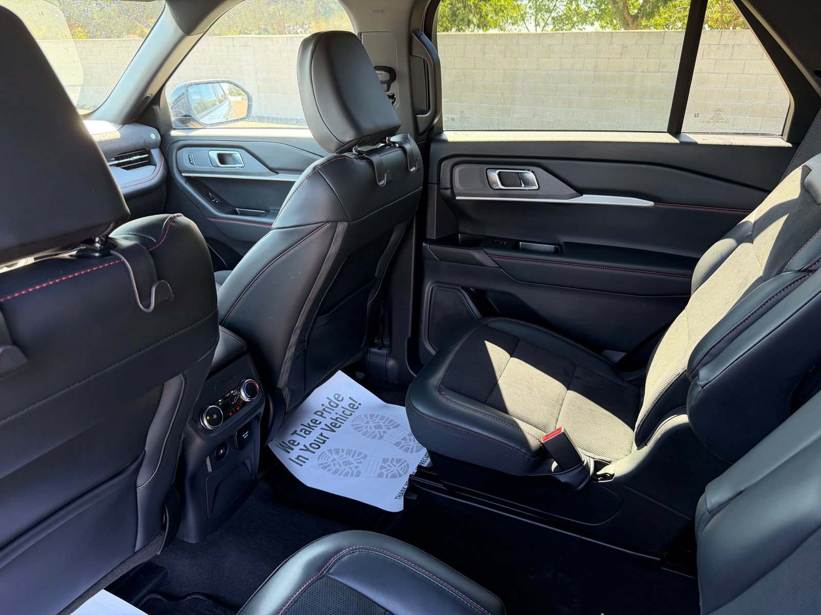 Certified 2025 Ford Explorer ST AWD/4WD image 17
