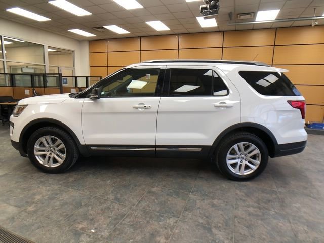 Certified 2018 Ford Explorer XLT w/ Equipment Group 201A image 2