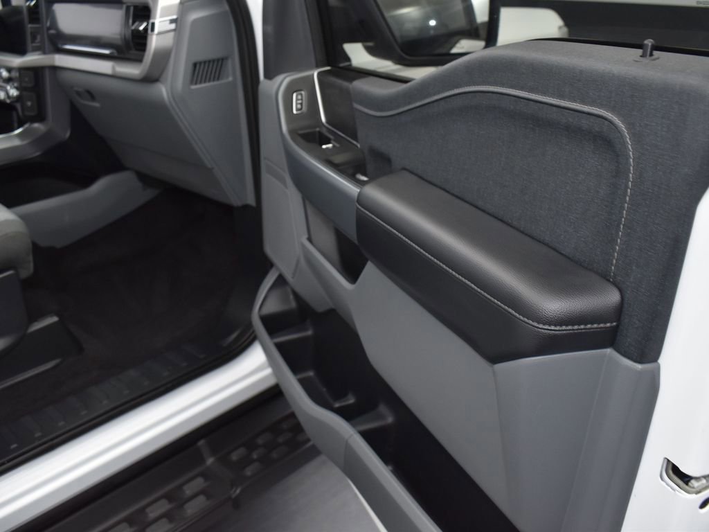 Certified 2023 Ford F150 Lightning XLT image 17