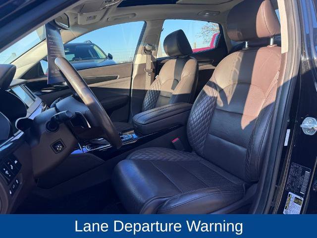 Used 2018 Kia Cadenza Limited image 11