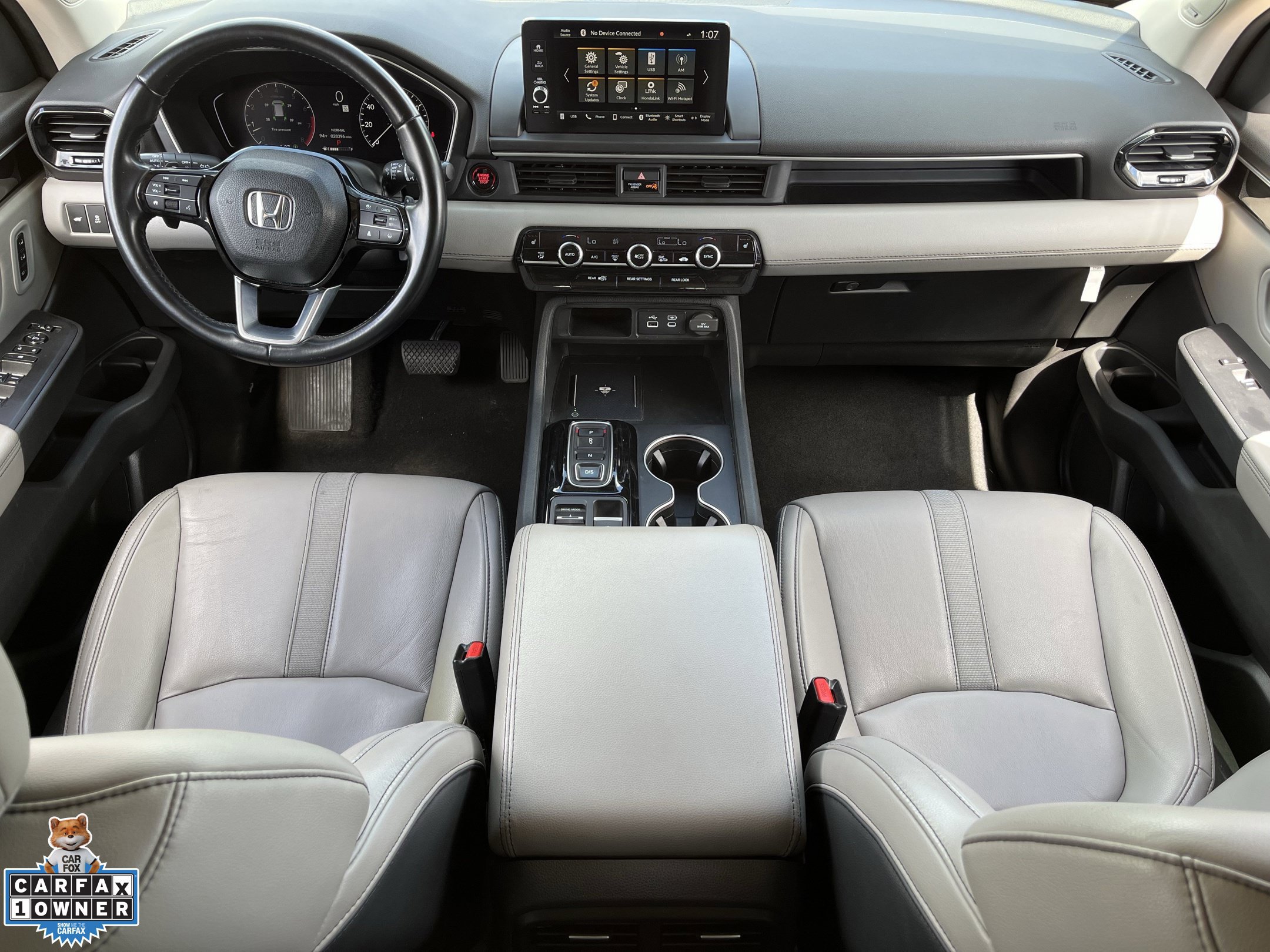 Used 2023 Honda Pilot Touring image 11