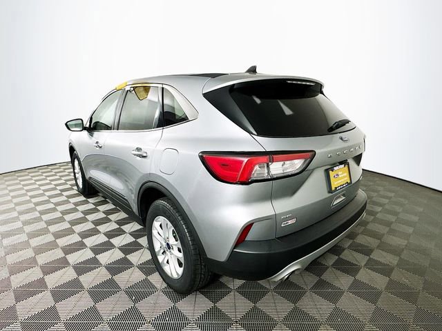 Certified 2022 Ford Escape SE w/ Convenience Package image 3