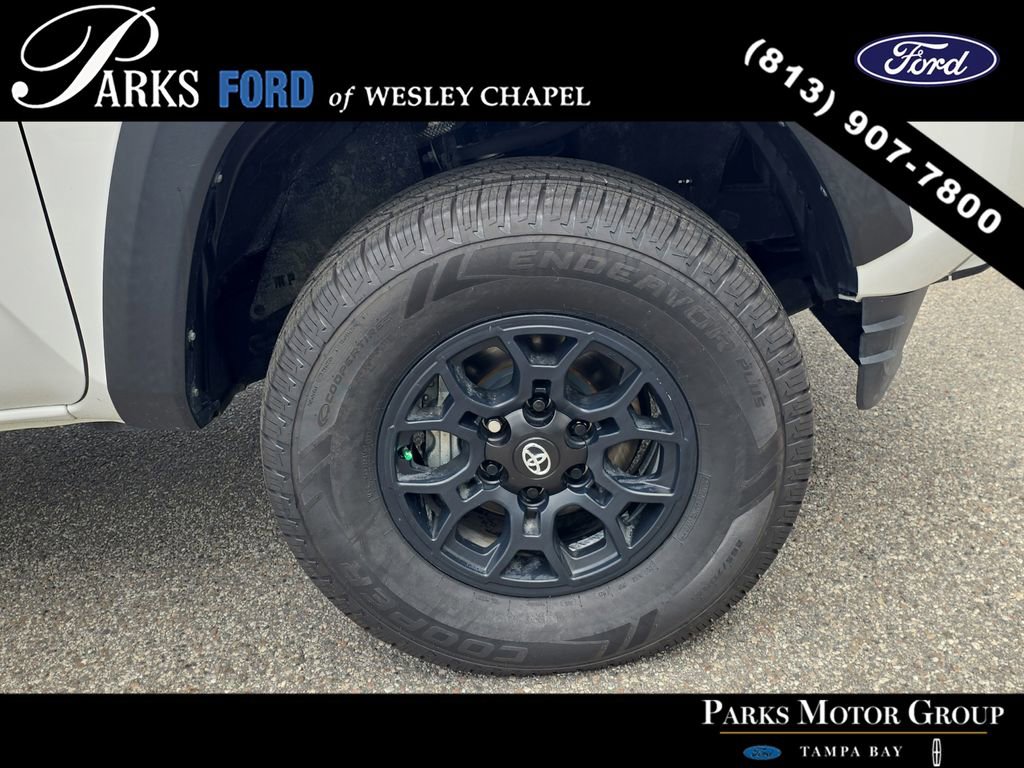 Used 2022 Toyota Tacoma SR w/ SX Package RWD image 27