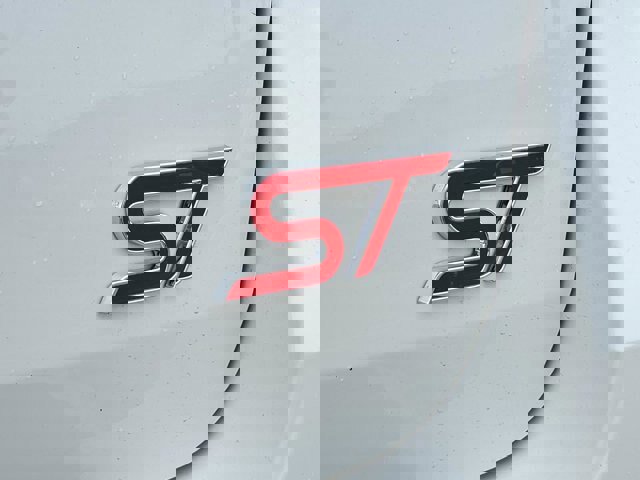 Certified 2024 Ford Explorer ST w/ Equipment Group 401A image 34