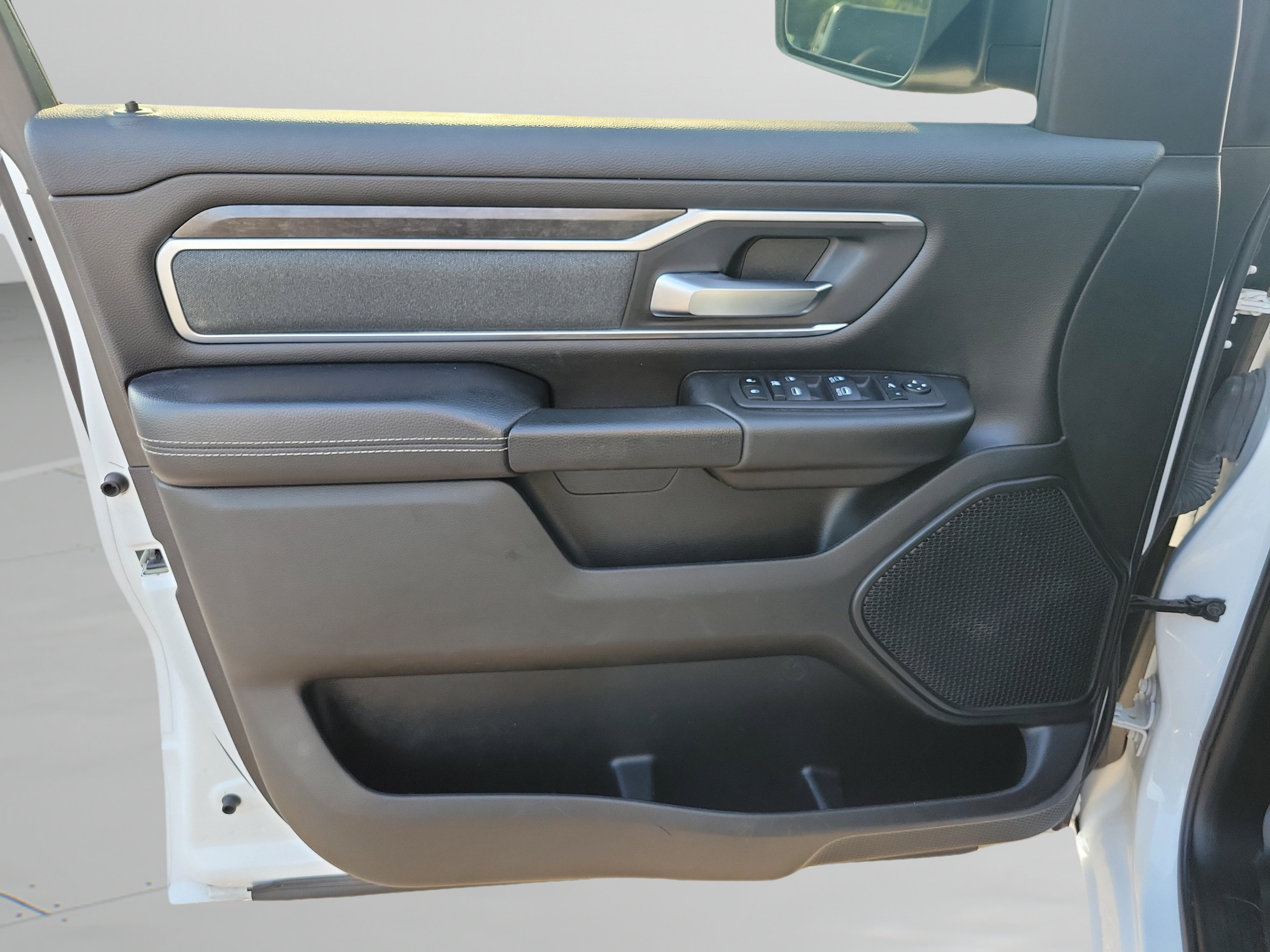 Used 2023 RAM 1500 Big Horn AWD/4WD image 17