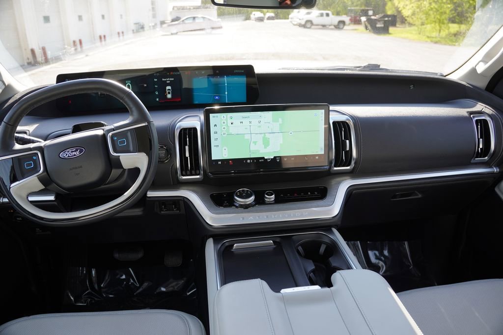 Certified 2025 Ford Expedition Max Platinum AWD/4WD image 22