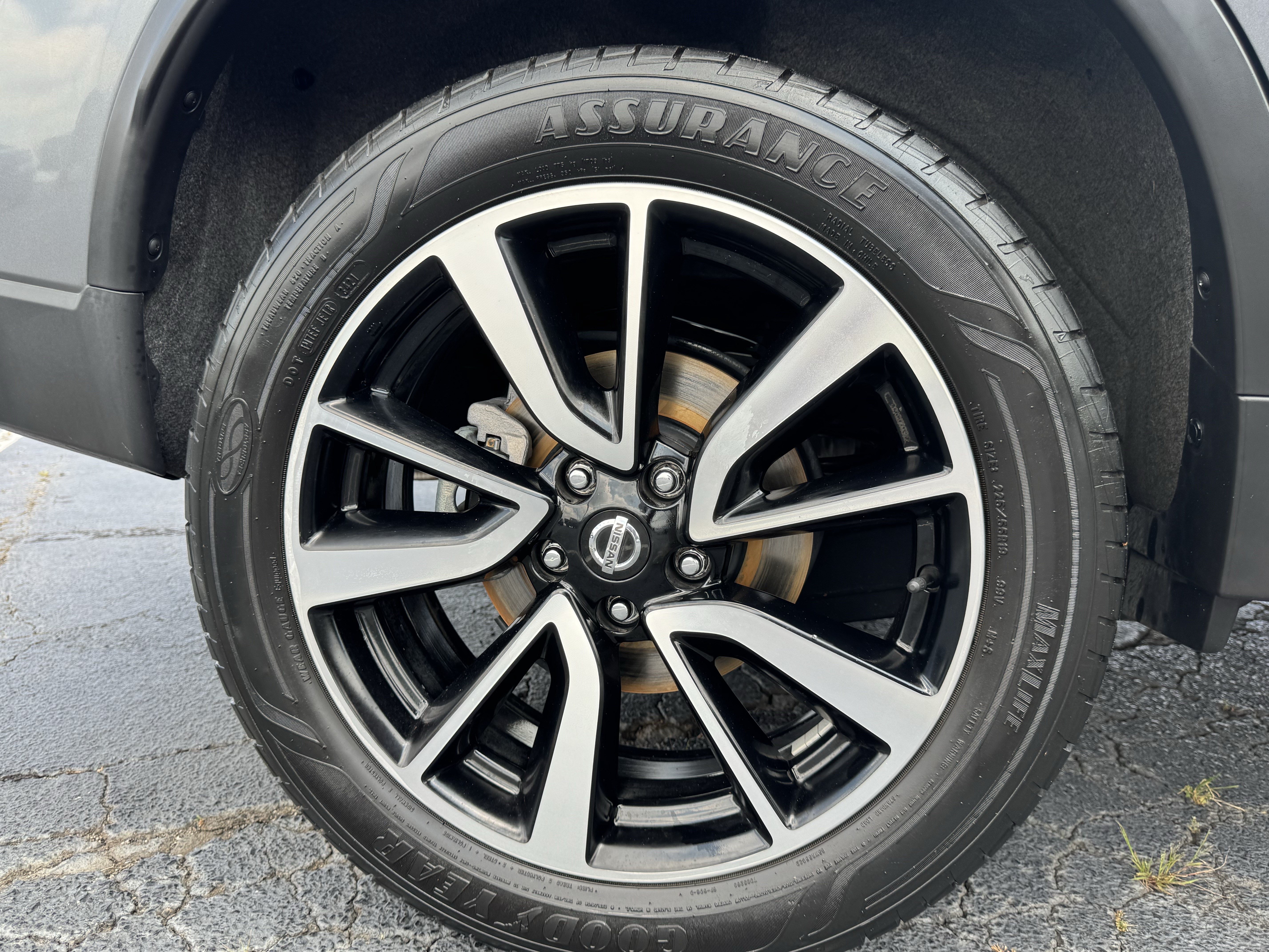 Used 2019 Nissan Rogue SL AWD/4WD image 19