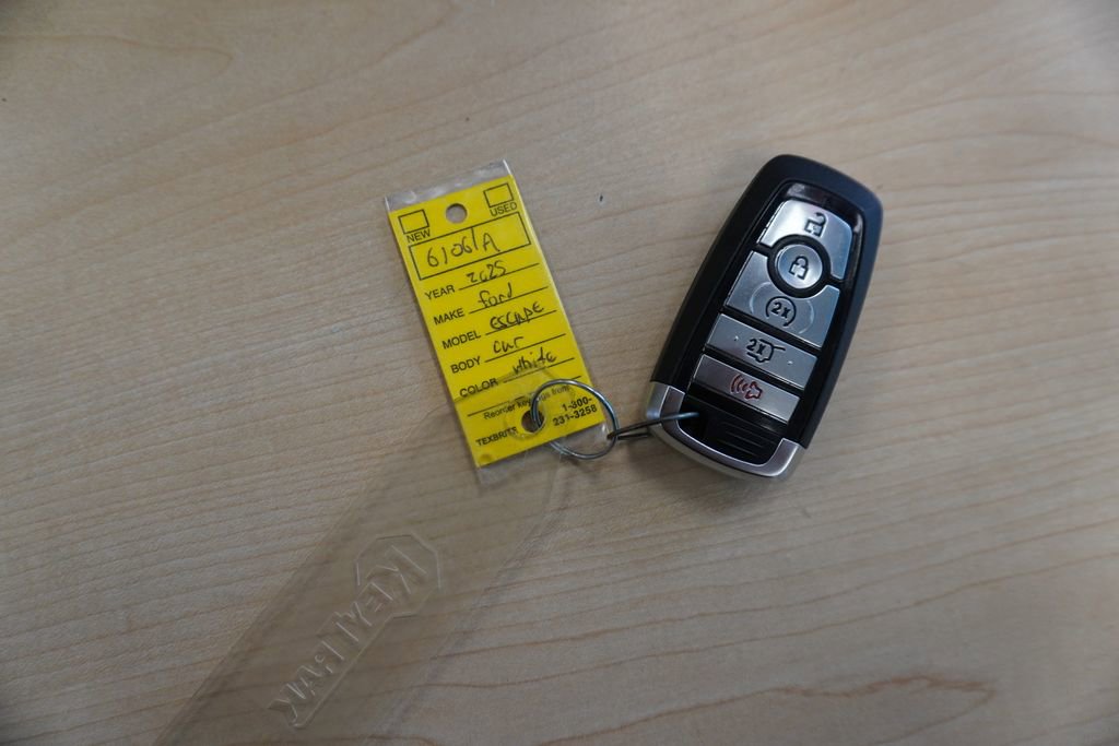 Certified 2025 Ford Escape ST-Line w/ Tech Pack #1 image 30