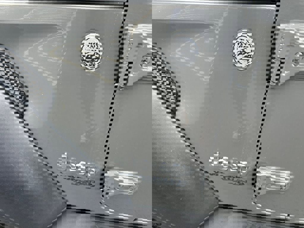 Used 2020 Jeep Wrangler Sport image 18