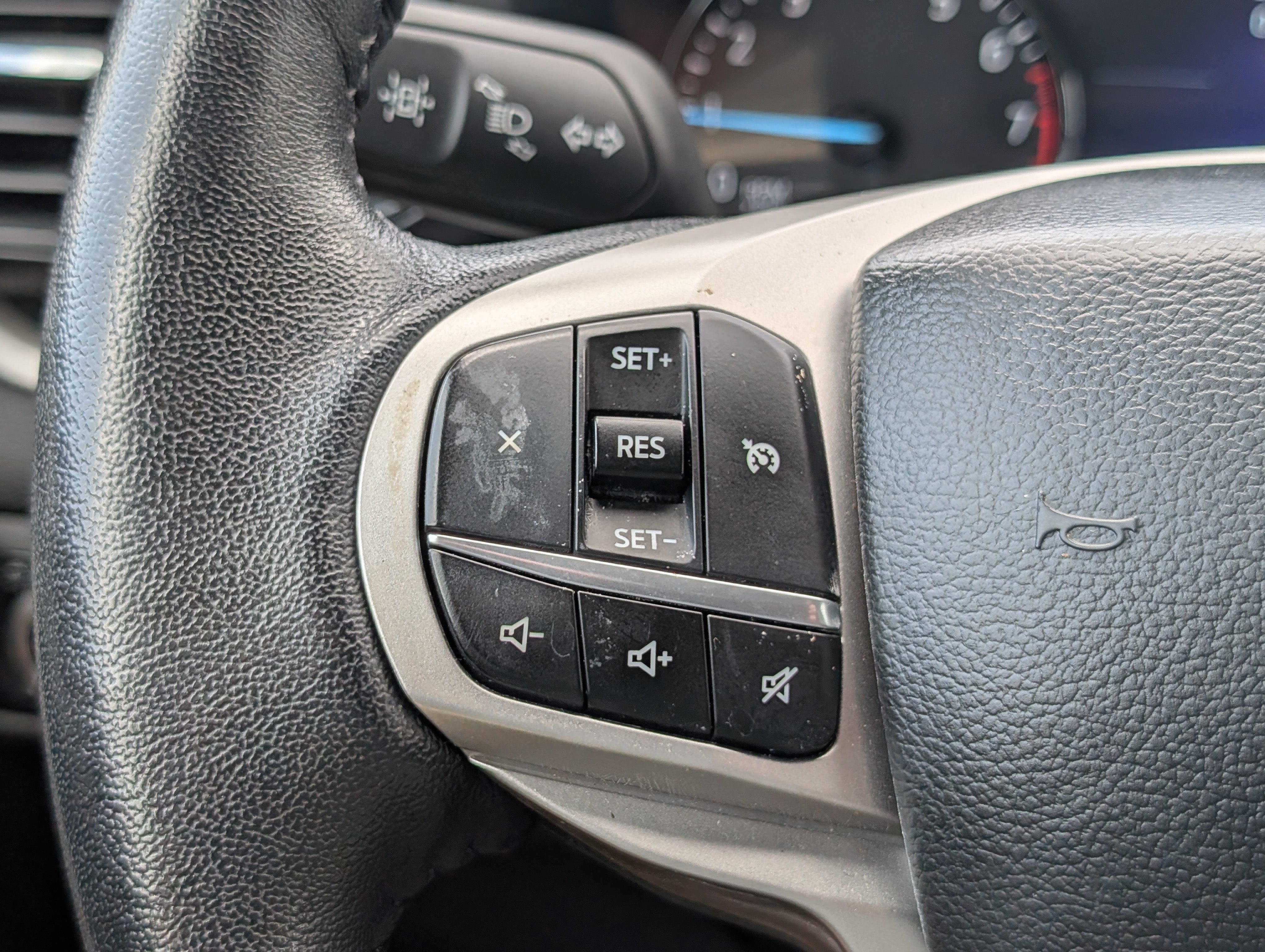 Certified 2023 Ford Explorer XLT AWD/4WD image 23