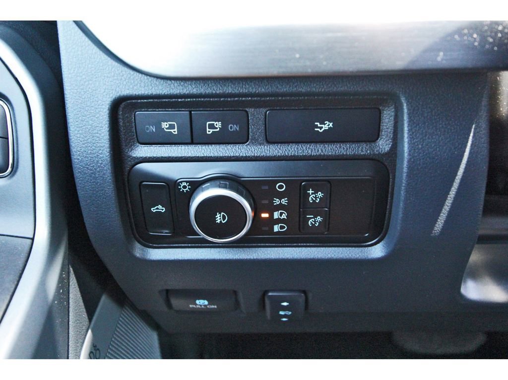 Certified 2024 Ford F350 Lariat w/ Lariat Ultimate Package AWD/4WD image 20