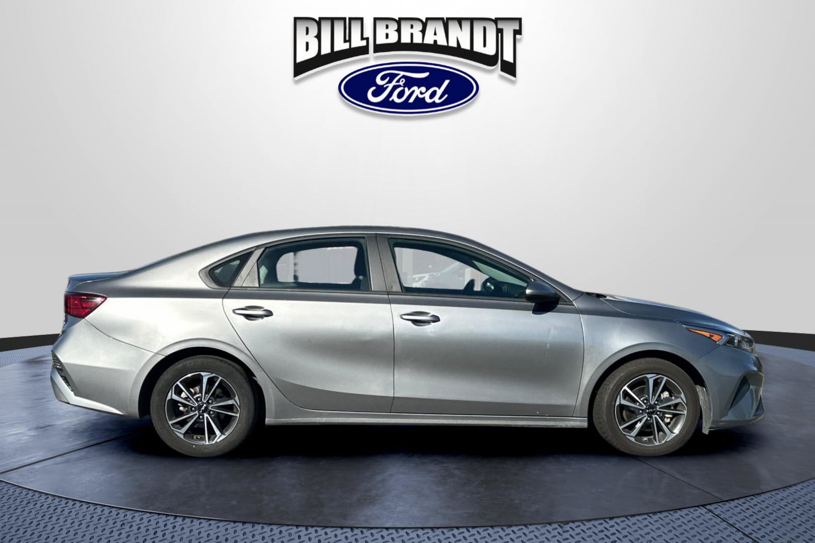 Used 2024 Kia Forte LXS FWD image 2